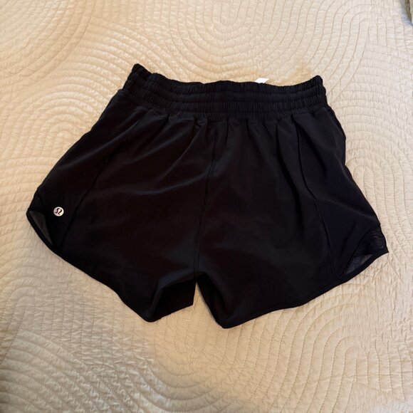 Black Lululemon Hotty Hot High-Rise Lined Short 4" - Picture 5 of 5